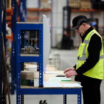 Foto de Toolstation de: Working in the Distribution Centres