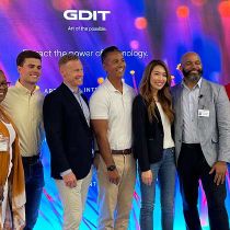Foto de General Dynamics Information Technology de: We have a strong sense of community.