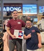 Foto de Tylers de: TYLER'S Westlake received the Good Samaritan Award for supporting Jackson through the Adult Transition Services program.