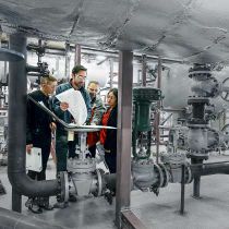 Foto de Startec de: Startec team discussing new projects