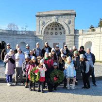 Foto de General Dynamics Information Technology de: Wreaths Across America 2024