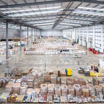 Foto de Menzies Distribution de: Warehouse 3
