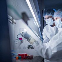 Foto de Moffitt Cancer Center de: Moffitt’s scientific breakthroughs focus the best minds on the most promising new treatments. [© Moffitt Cancer Center]
